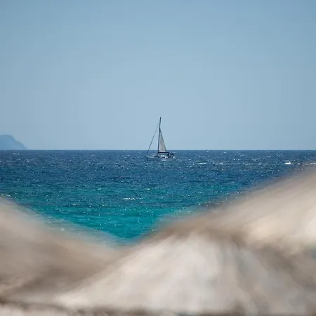 Marianna アパート Kriaritsi